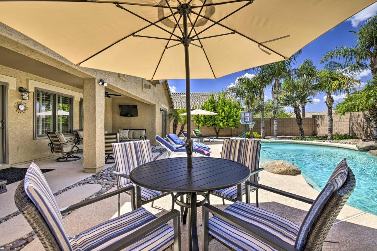 Mesa Oasis Desert Getaway Pool, Hot Tub, Patio! Exterior photo